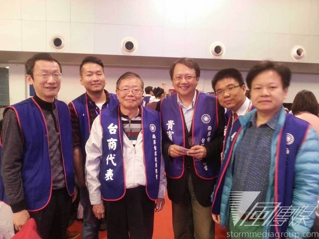 112287WEWEYE;E國民黨台北市長候選人連勝文幹部周守訓22日中午在上海舉行大陸台商造勢大會。(郭正亮提供) (複製)